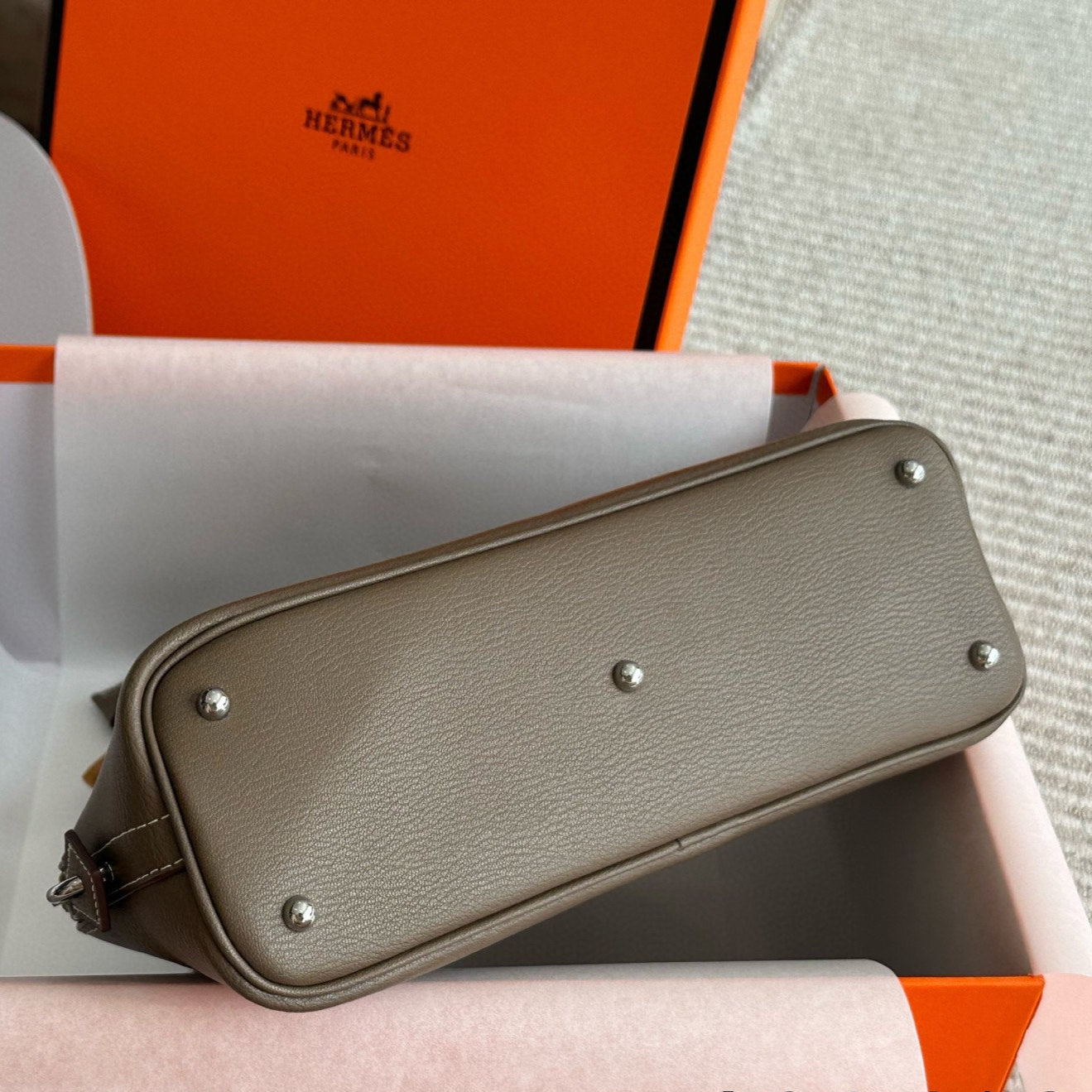 Classic leather shell bag