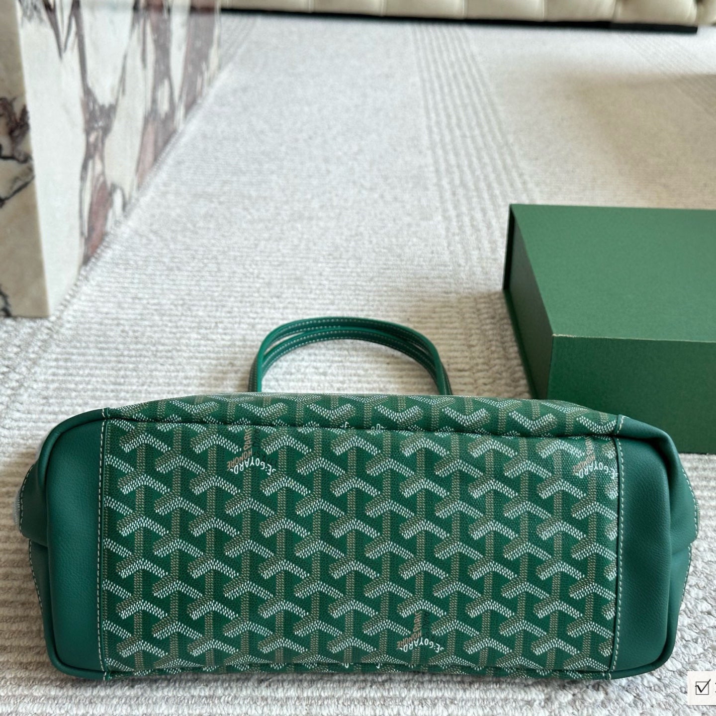 Leather zipper shopping bag
