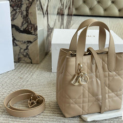 2 Sizes Elegant Handbag