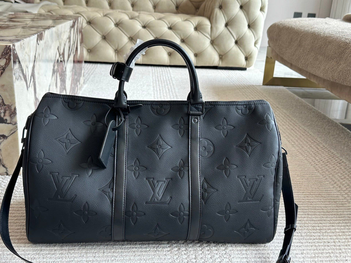 Neutral Versatile Travel Bag