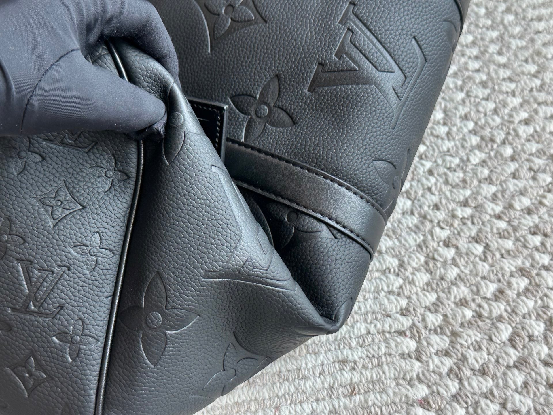 Neutral Versatile Travel Bag