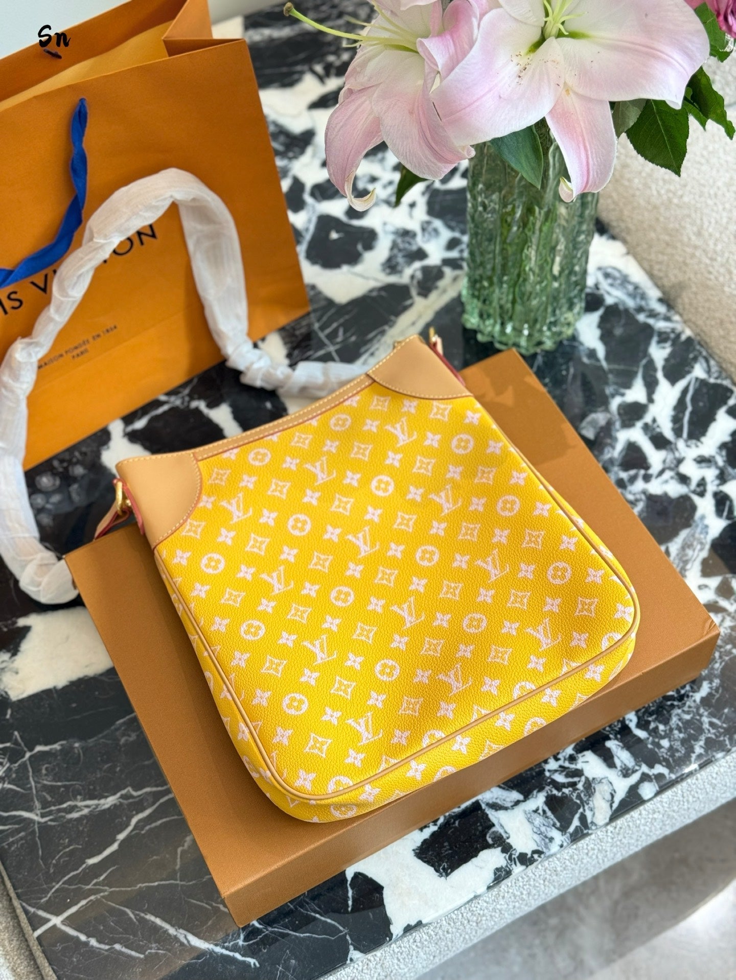 Colorful tote shoulder bag