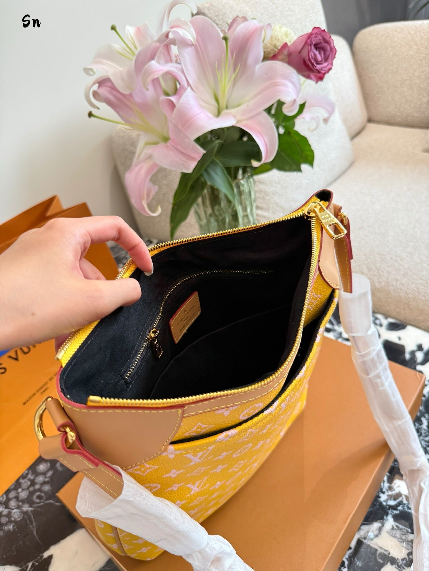 Colorful tote shoulder bag