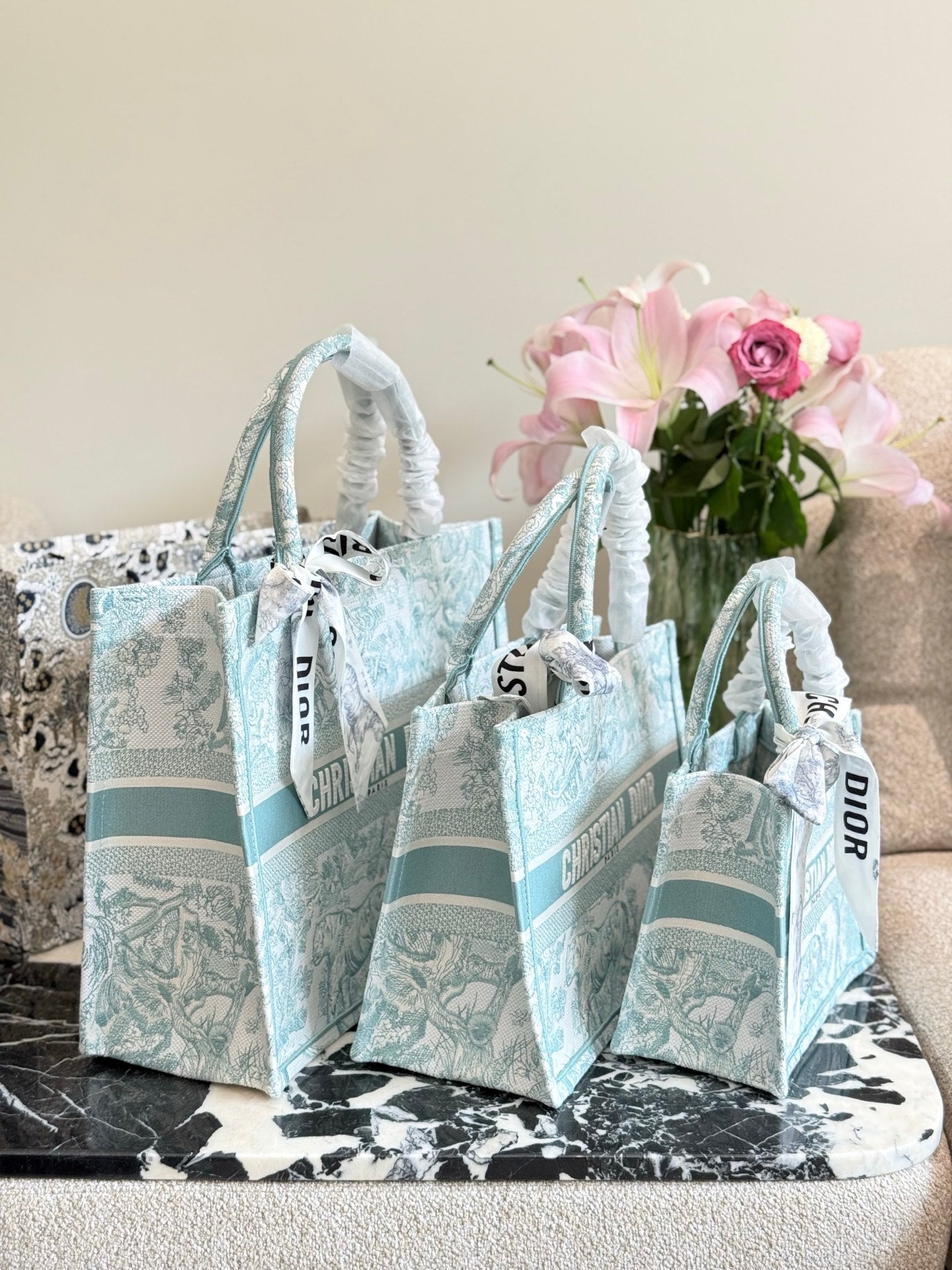Blue printed embroidery bag