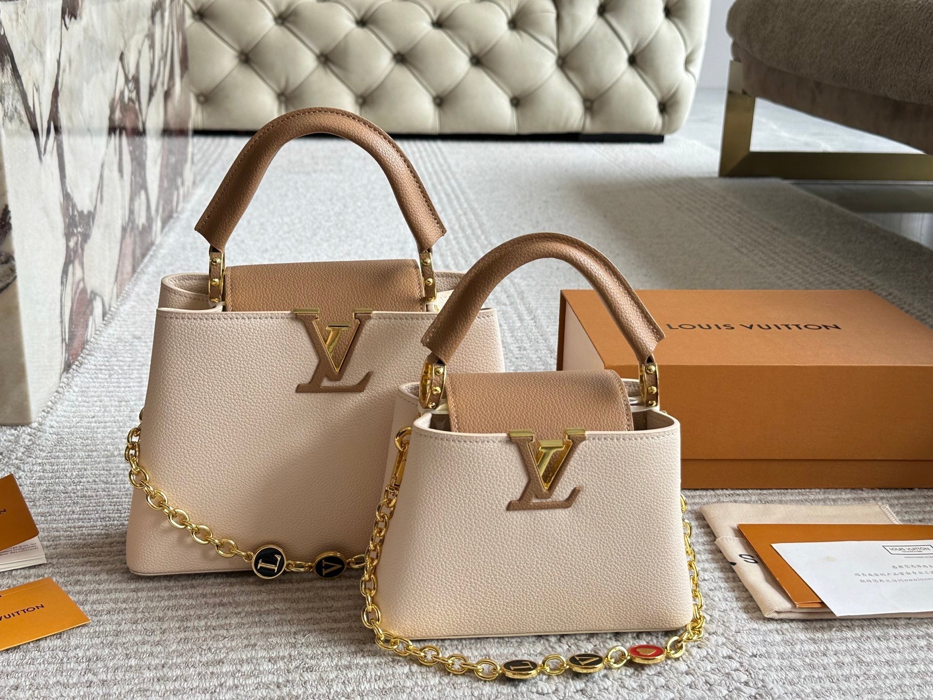 Elegant Gold Buckle Hardware Handbag