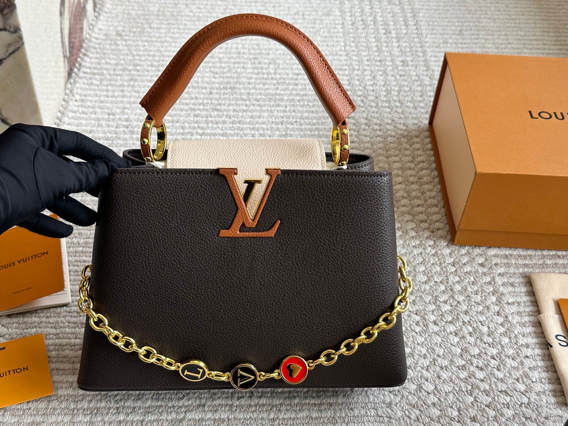 Elegant Gold Buckle Hardware Handbag
