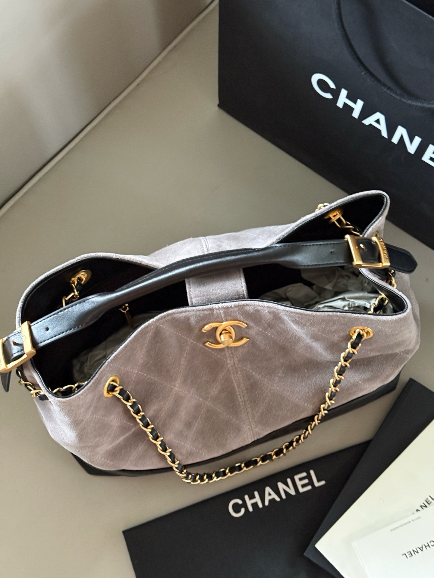 Suede fashion chain bag