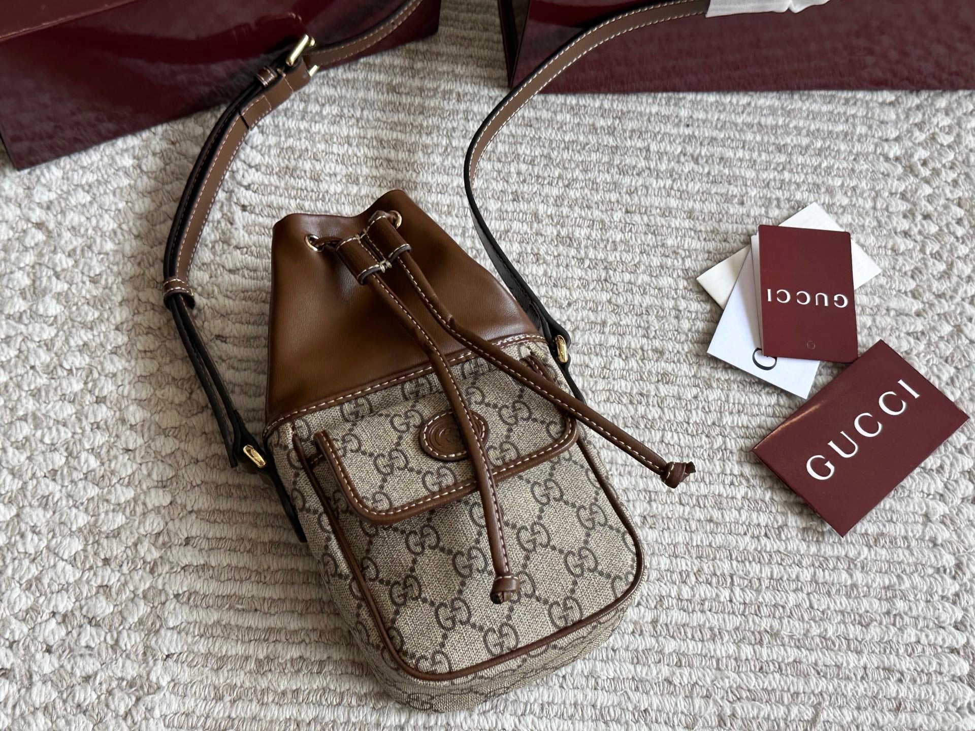 Fashionable mini drawstring bucket bag