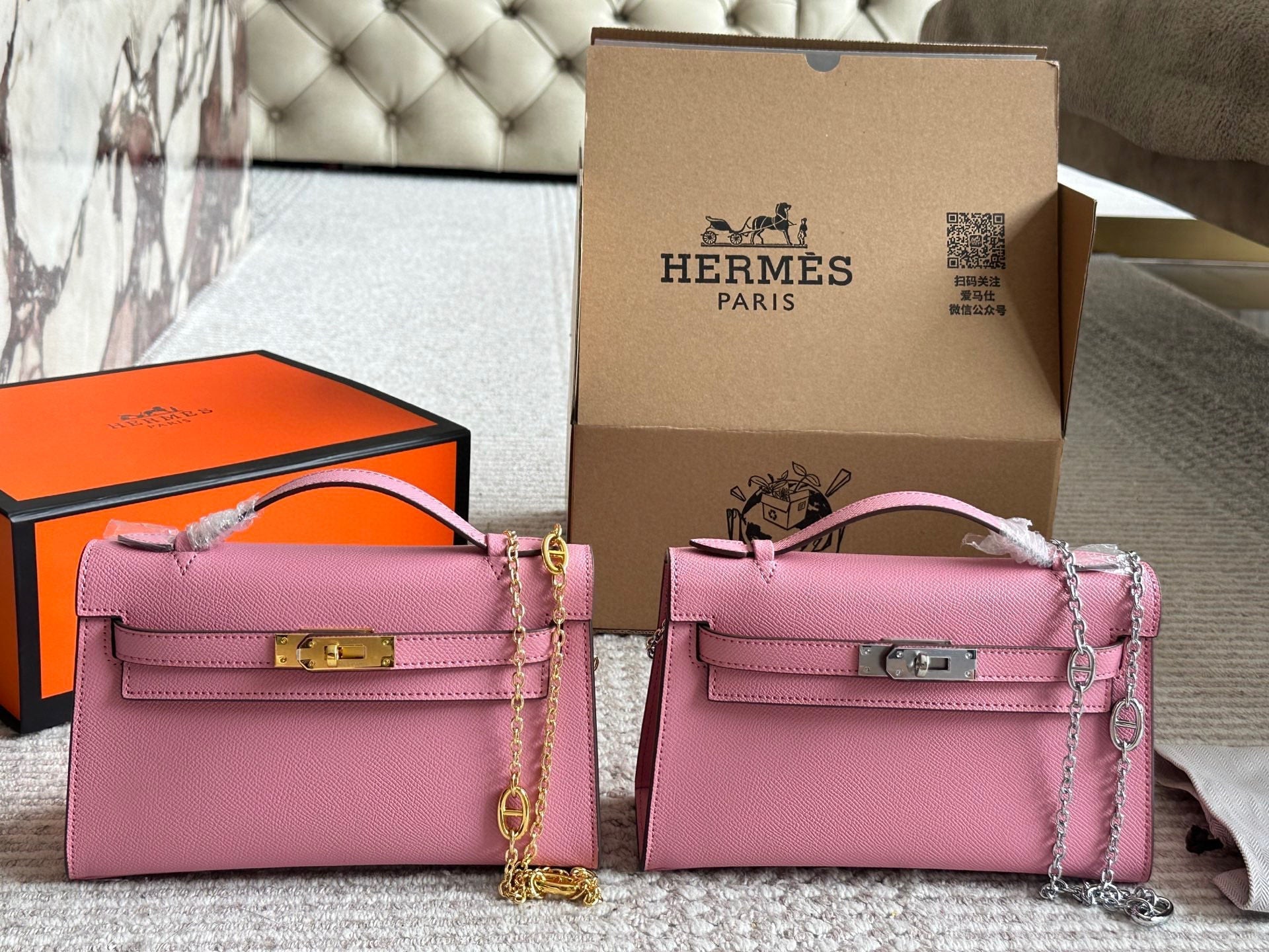 Elegant mini leather handbag chain bag