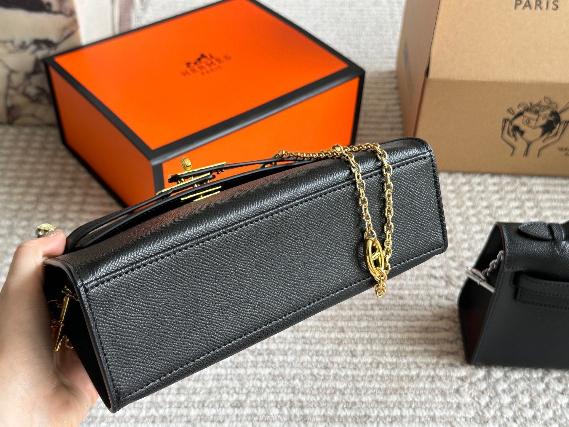 Elegant mini leather handbag chain bag