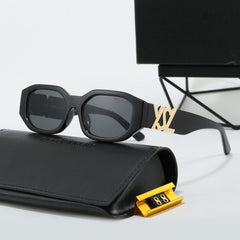 Square frame fashion sunglasses