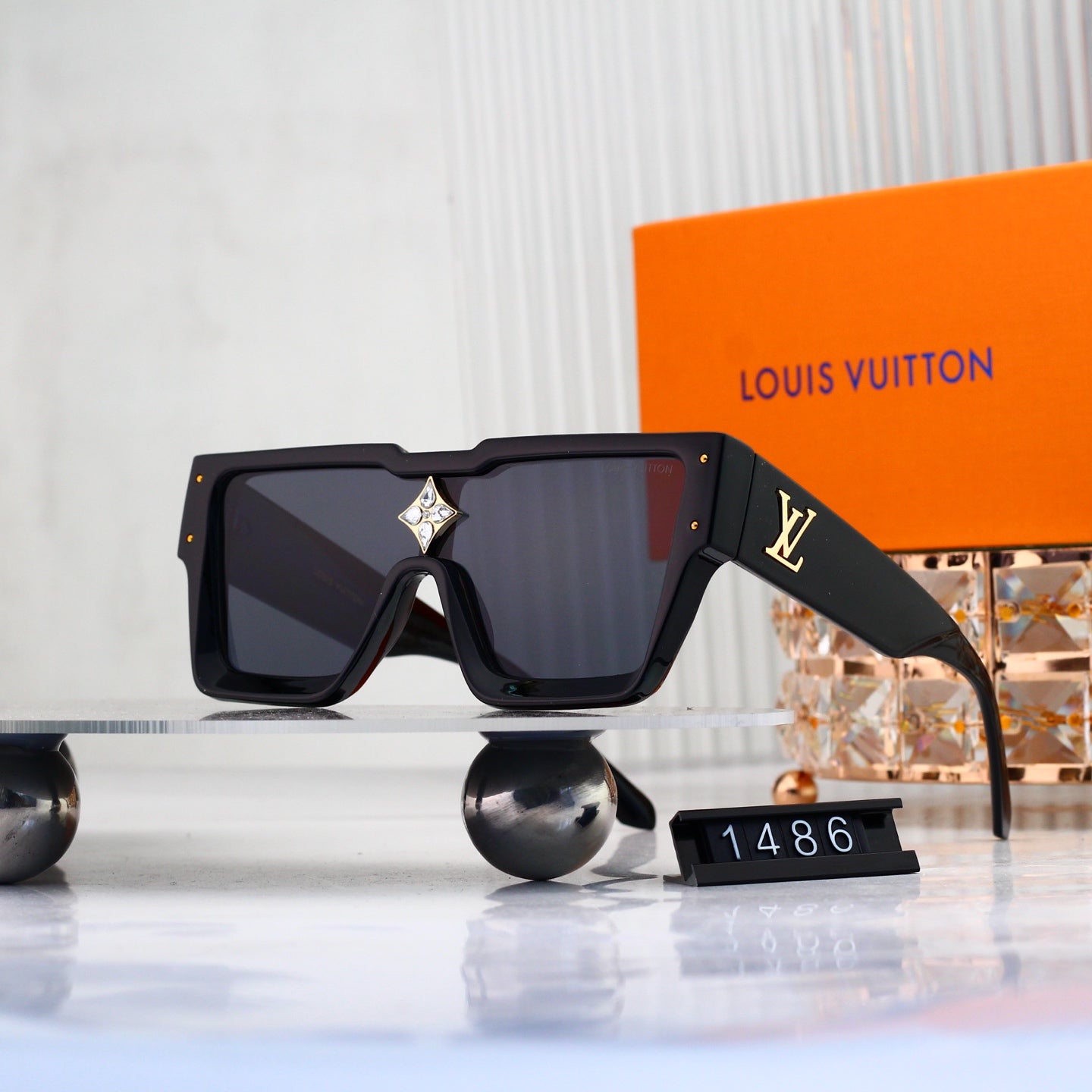 Framed Fashion Sunglasses