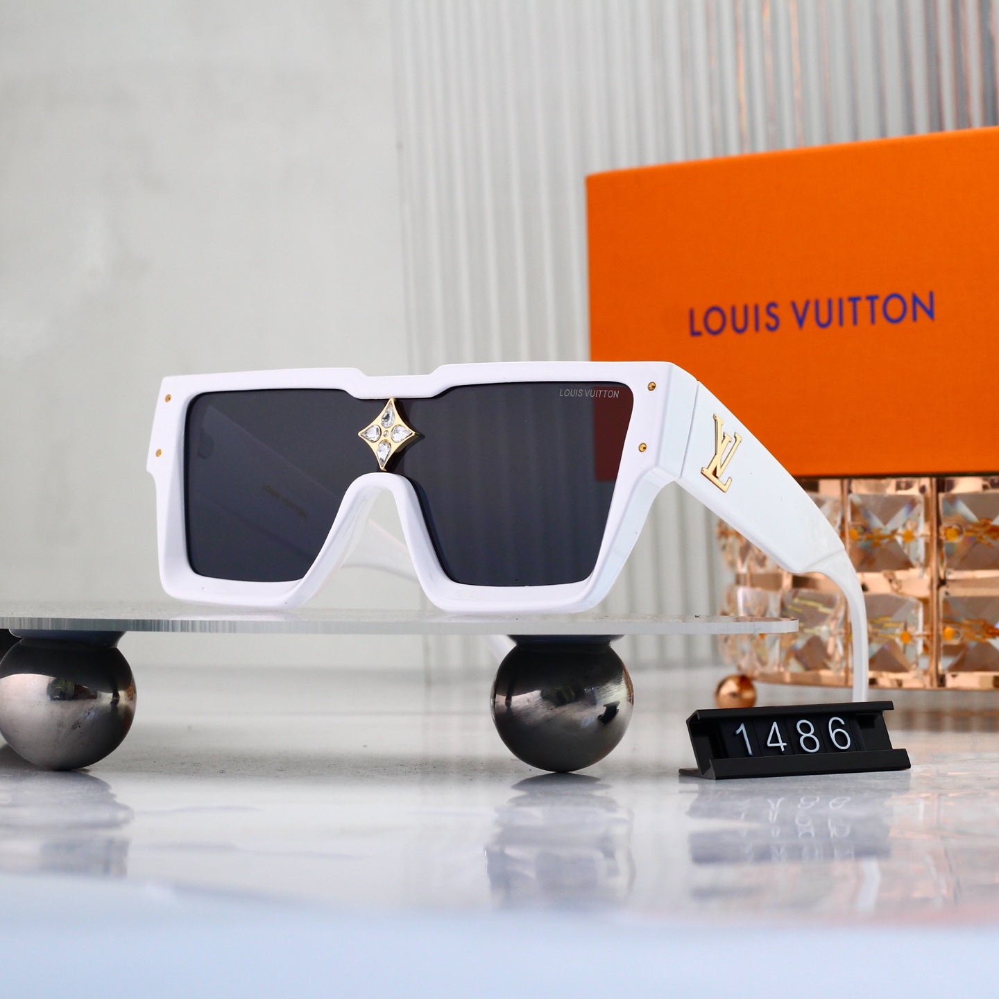Framed Fashion Sunglasses