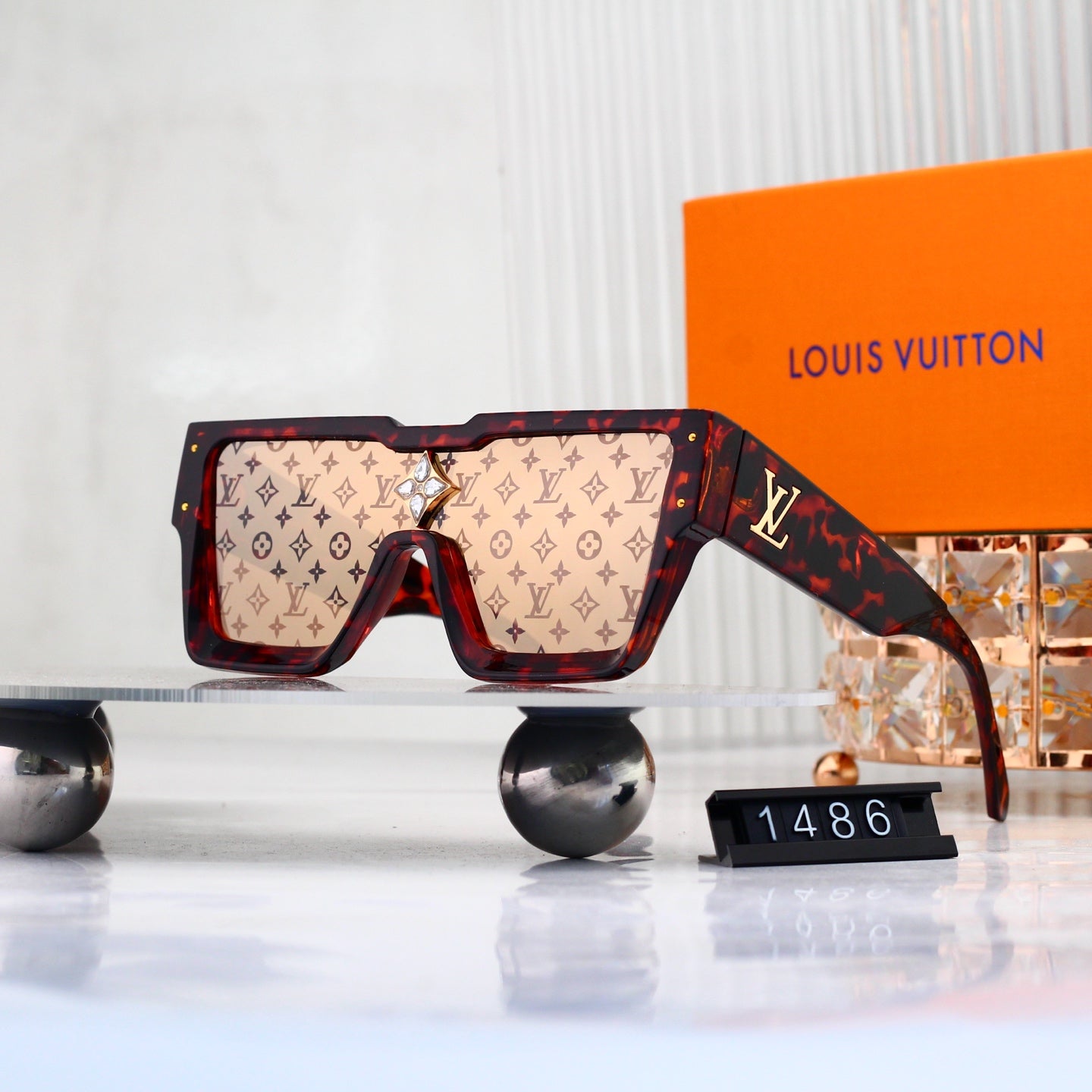 Framed Fashion Sunglasses