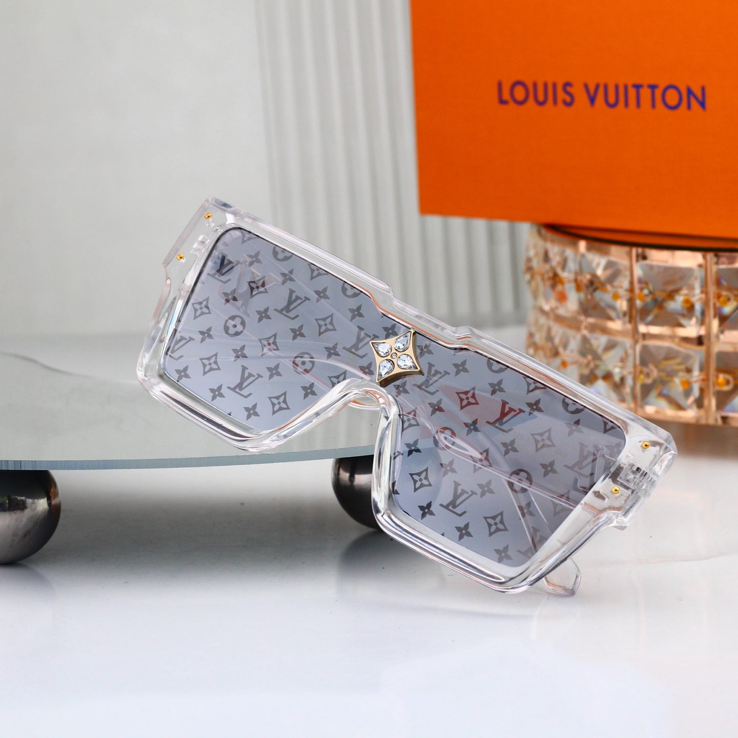 Framed Fashion Sunglasses