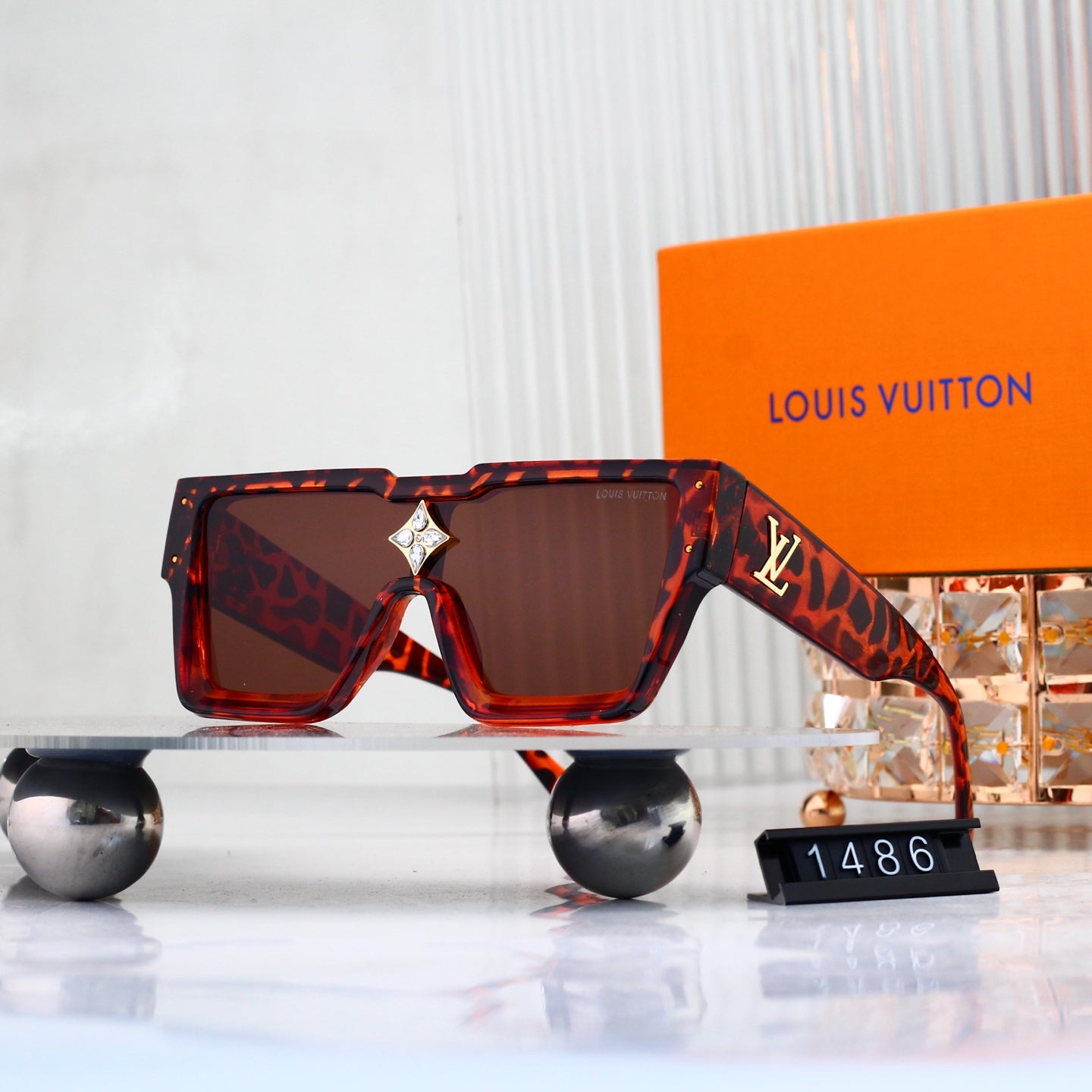 Framed Fashion Sunglasses