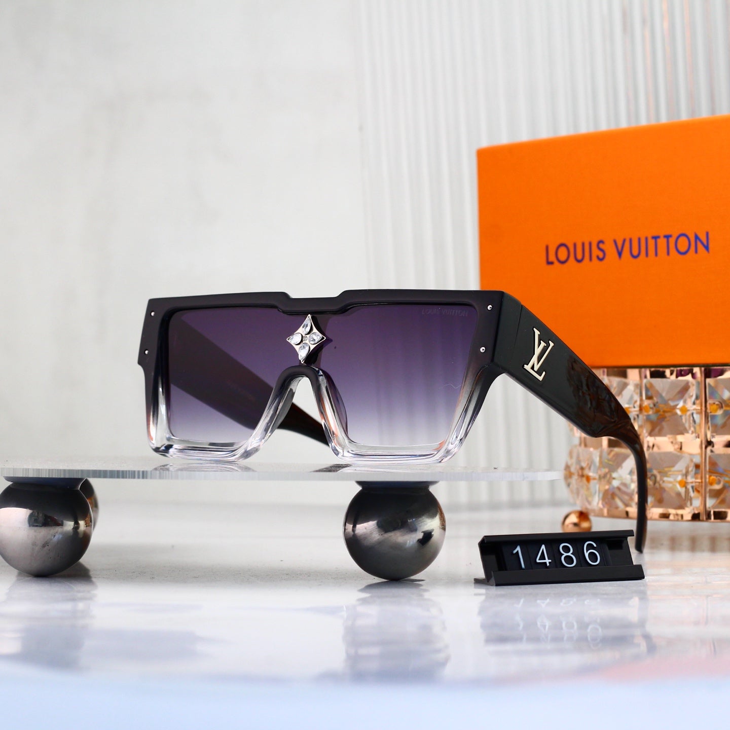 Framed Fashion Sunglasses