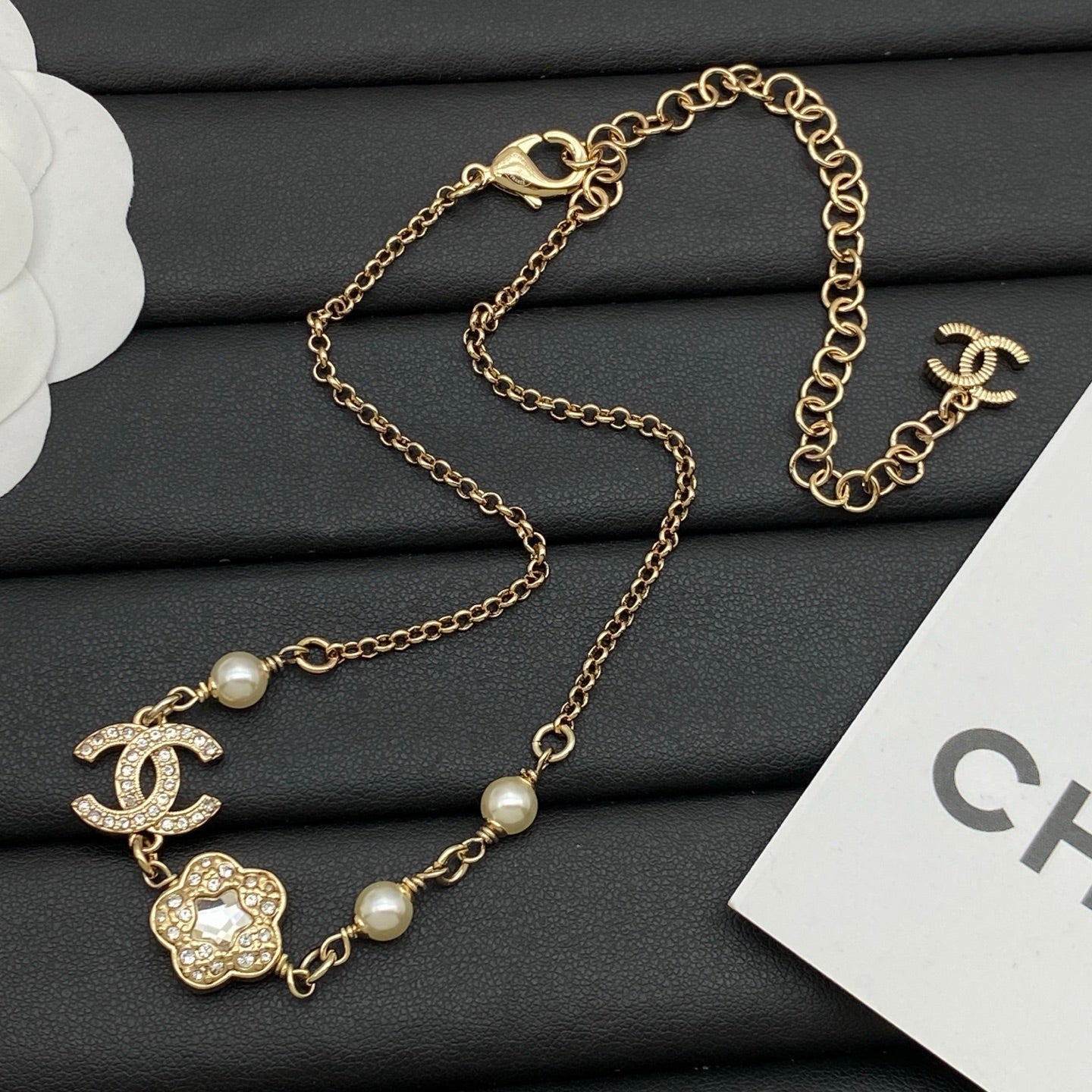 Elegant diamond necklace