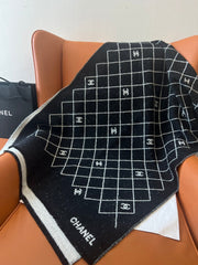 Classic diamond pattern jacquard scarf