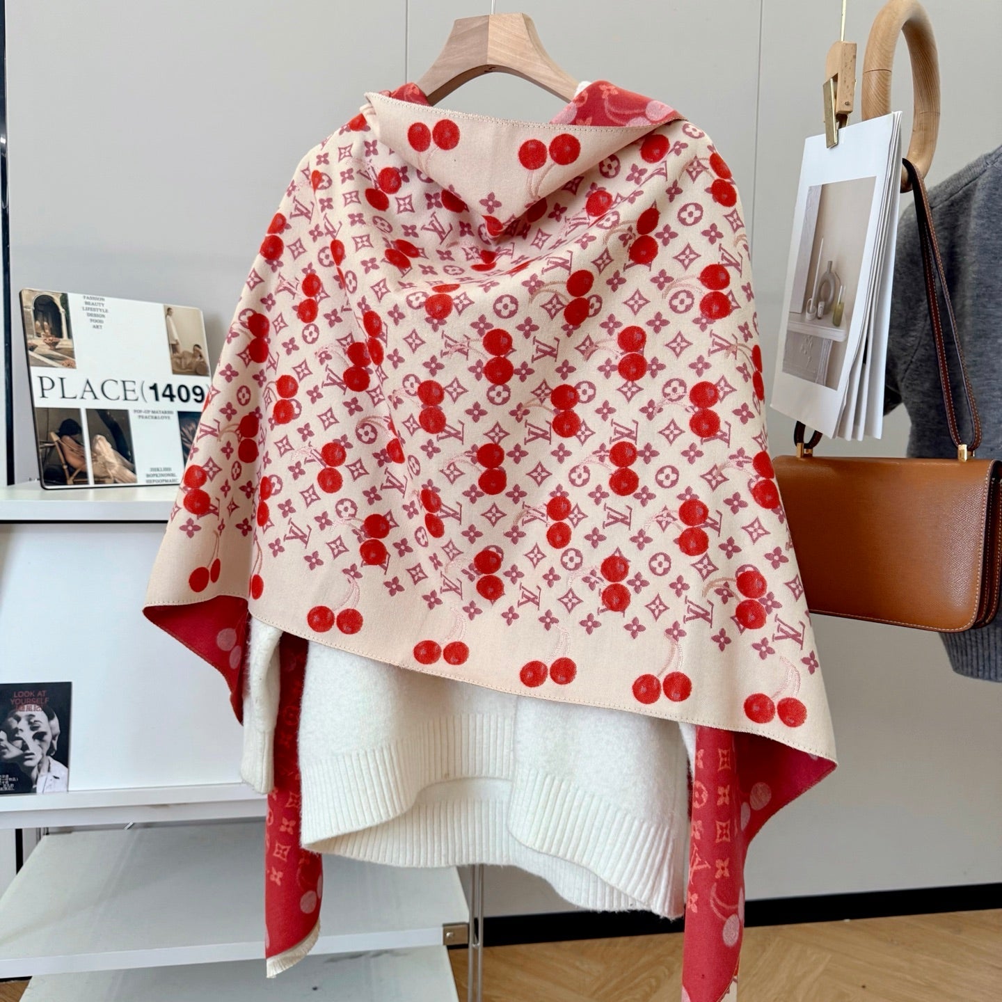 Soft cashmere cherry scarf