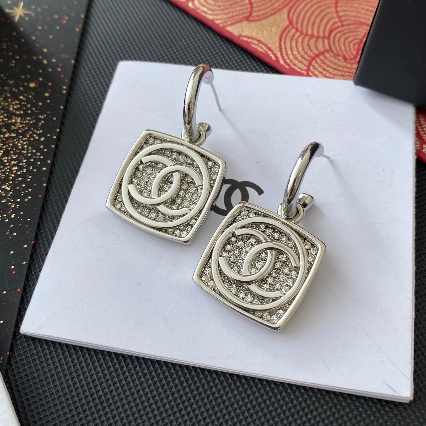 Fashionable diamond square drop earrings