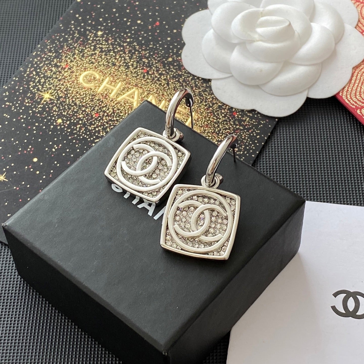 Fashionable diamond square drop earrings