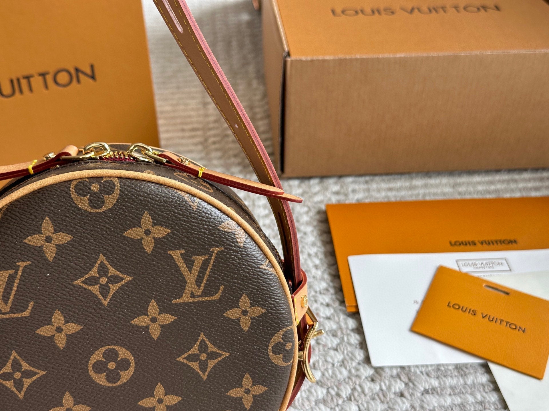 Classic Printed Round Bag