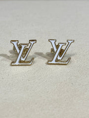 Fashionable white enamel stud earrings