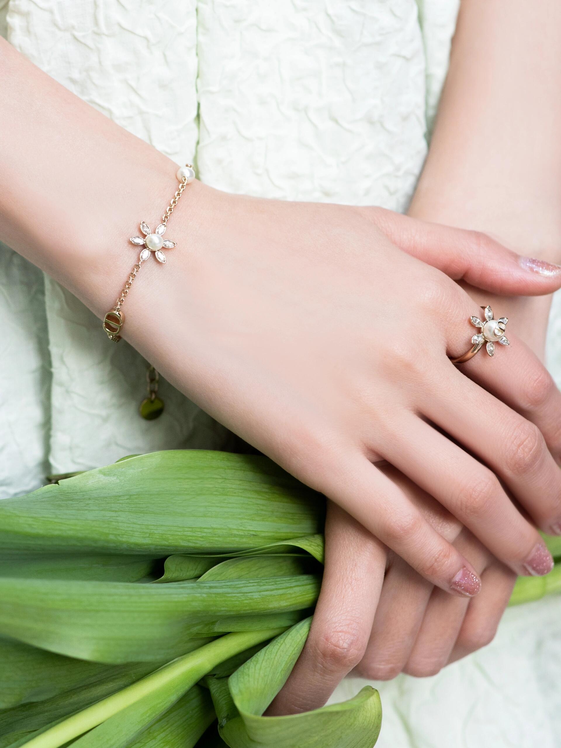 Sunflower Pearl Bracelet