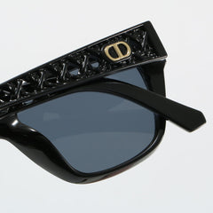 Fashion cat-eye sunglasses
