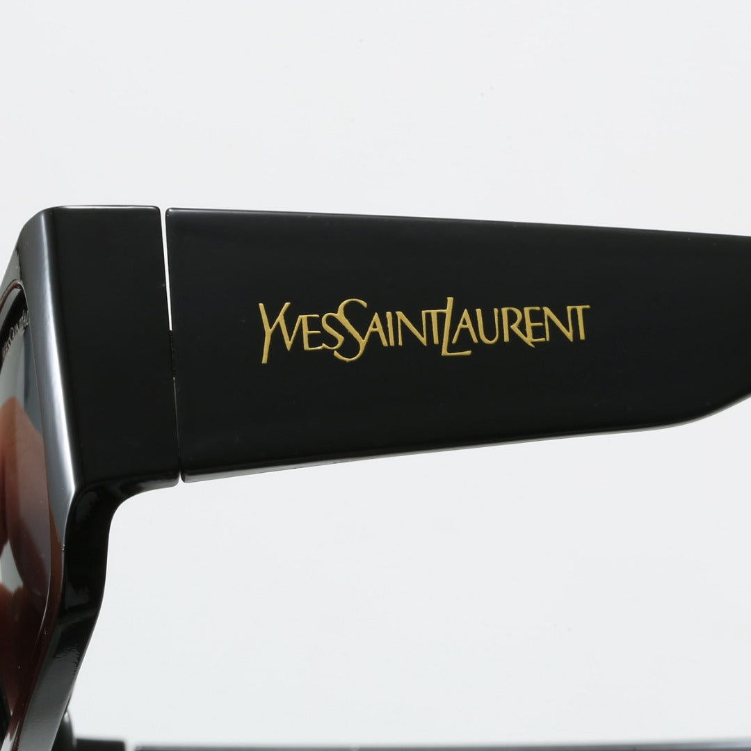 Square frame fashion sunglasses