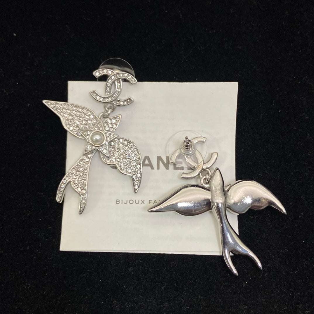 Diamond-studded Bird Earrings