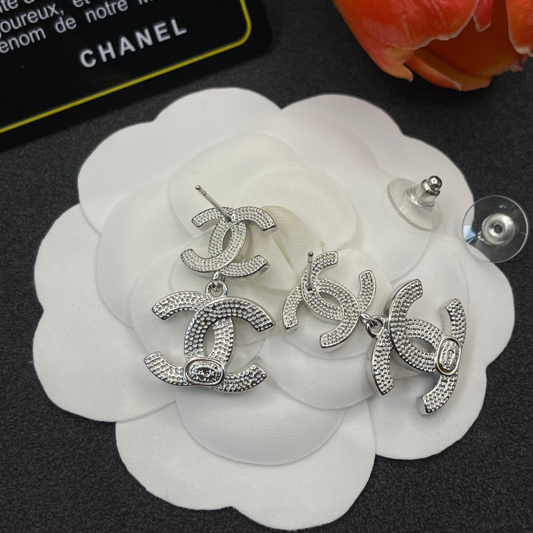 Diamond Letter Stitching Earrings