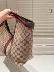 Classic Ribbon Underarm Bag